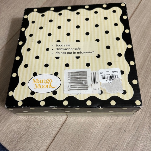 Set of 4 Melamine Appetizer Plates White w/ Initial “C” NEW - Picture 3 of 3